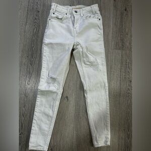Levi's White Distressed Skinny Jeans